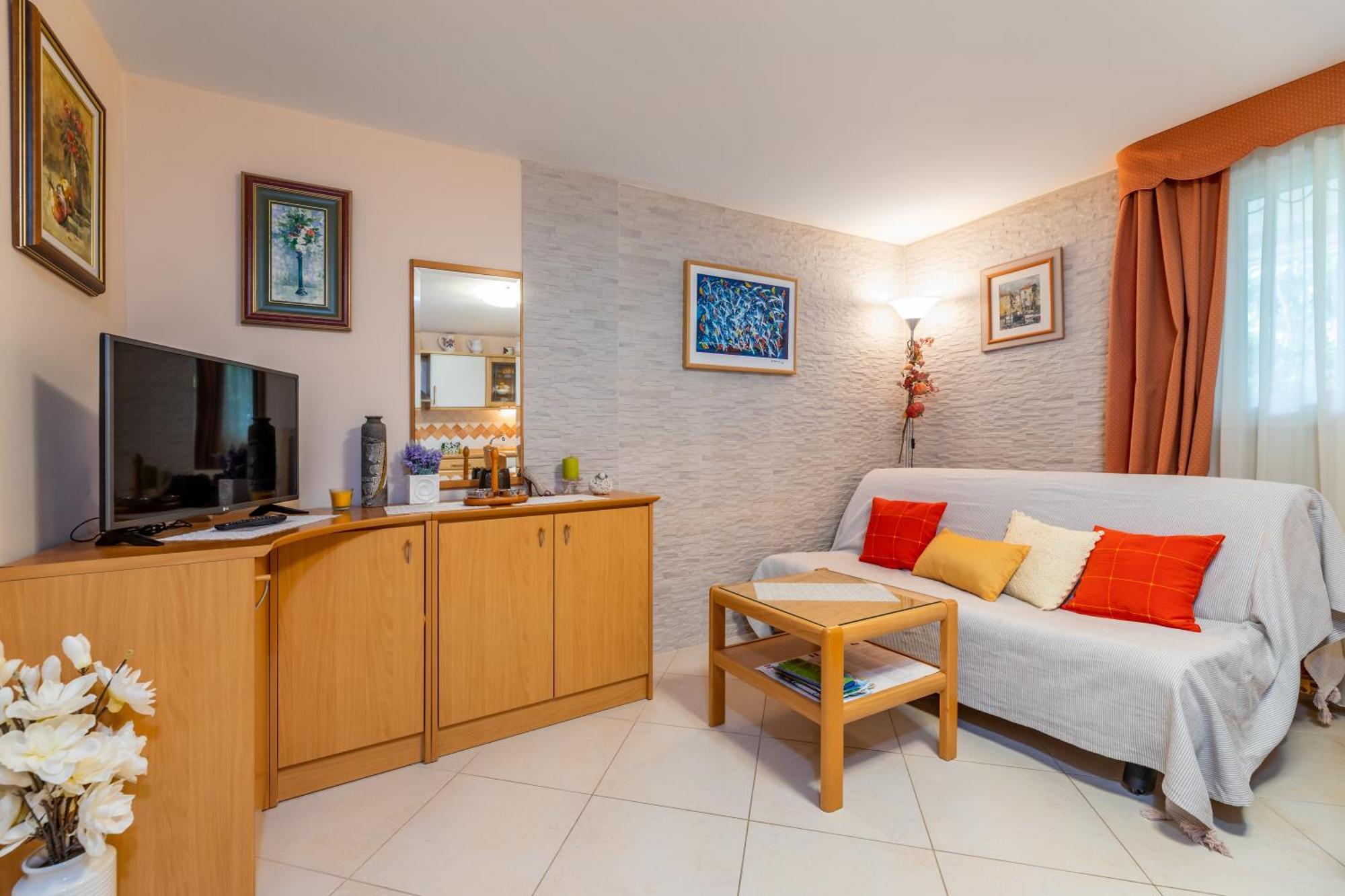 Apartments Nadica Башка Екстер'єр фото
