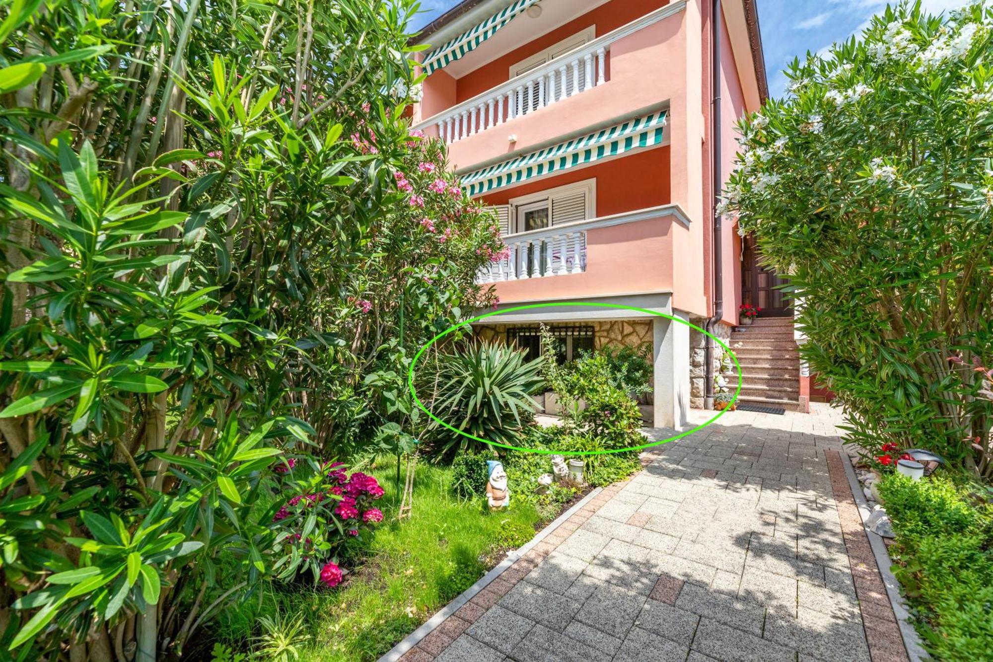 Apartments Nadica Башка Екстер'єр фото