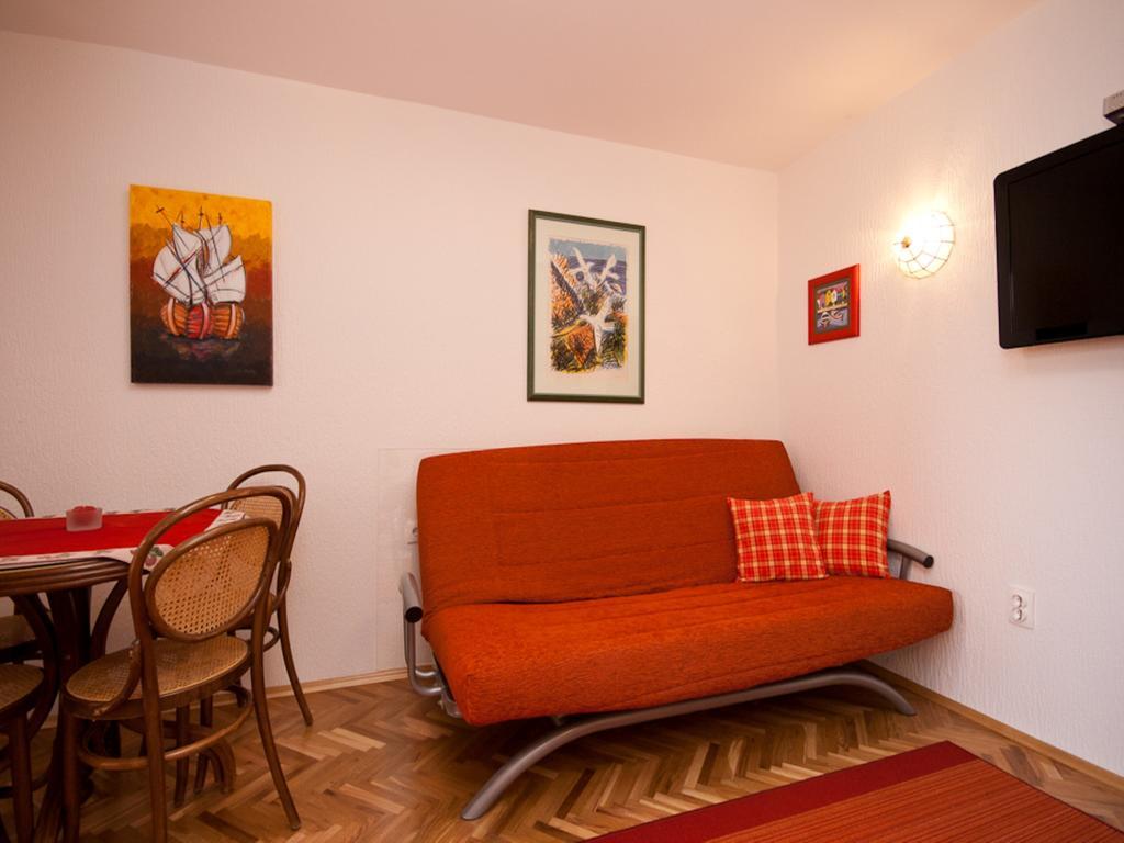 Apartments Nadica Башка Екстер'єр фото